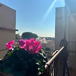 Crazi4Rome Guesthouse - Near Metro Battistini